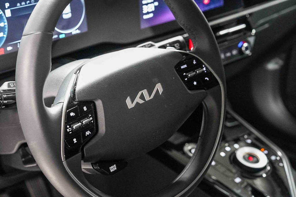 Thumbnail: 2026 Kia Niro - 14