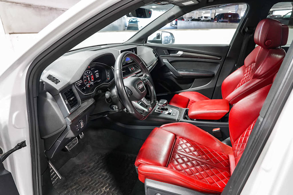 Thumbnail: 2018 Audi SQ5 - 10