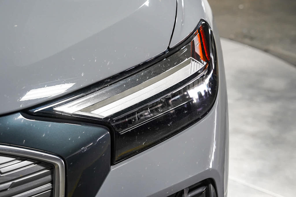 Thumbnail: 2023 Audi Q4 e-tron - 22