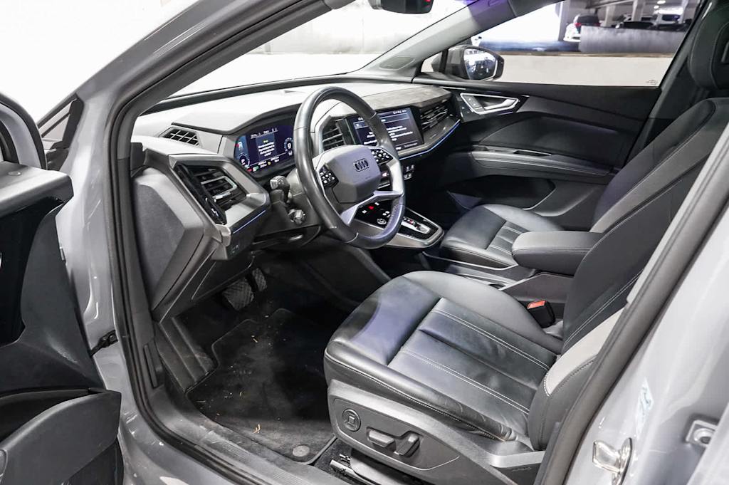 Thumbnail: 2023 Audi Q4 e-tron - 11