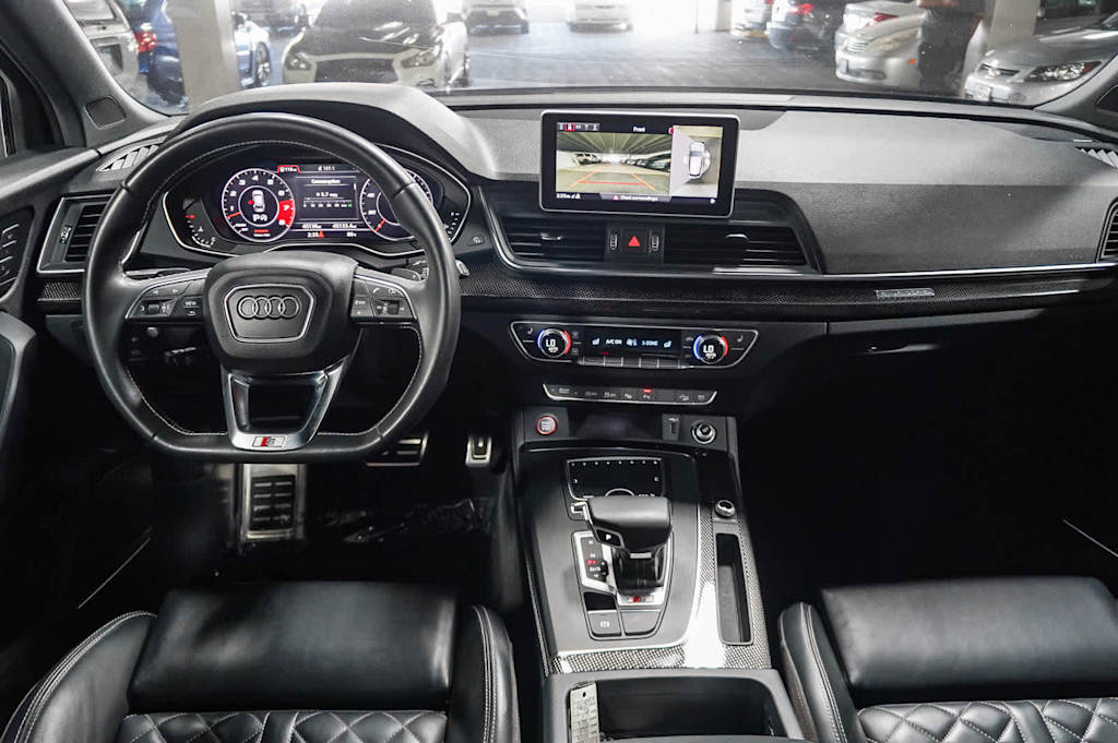 Thumbnail: 2019 Audi SQ5 - 2
