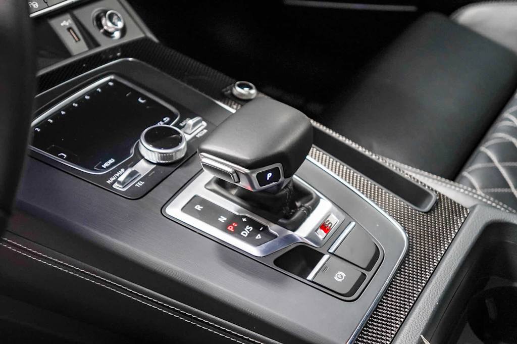 Thumbnail: 2019 Audi SQ5 - 14