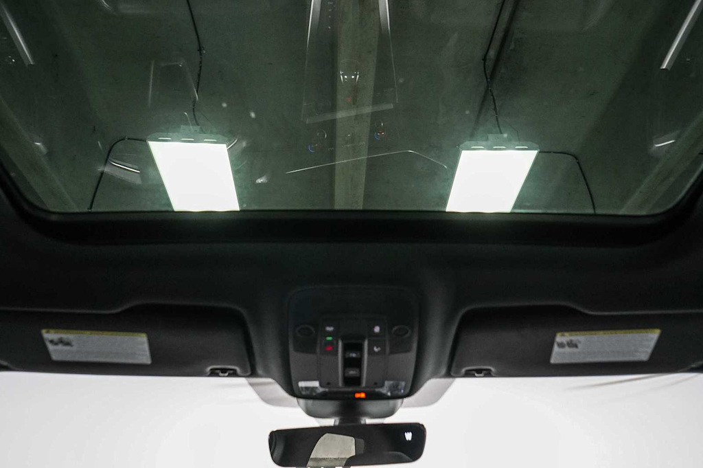 Thumbnail: 2024 Audi Q3 - 24