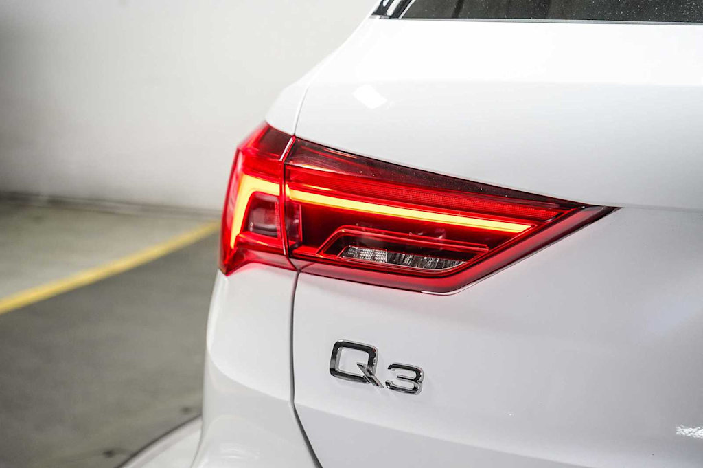 Thumbnail: 2024 Audi Q3 - 23