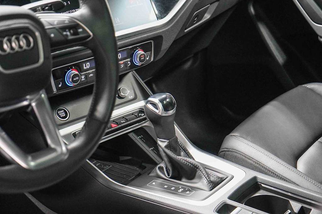 Thumbnail: 2024 Audi Q3 - 15