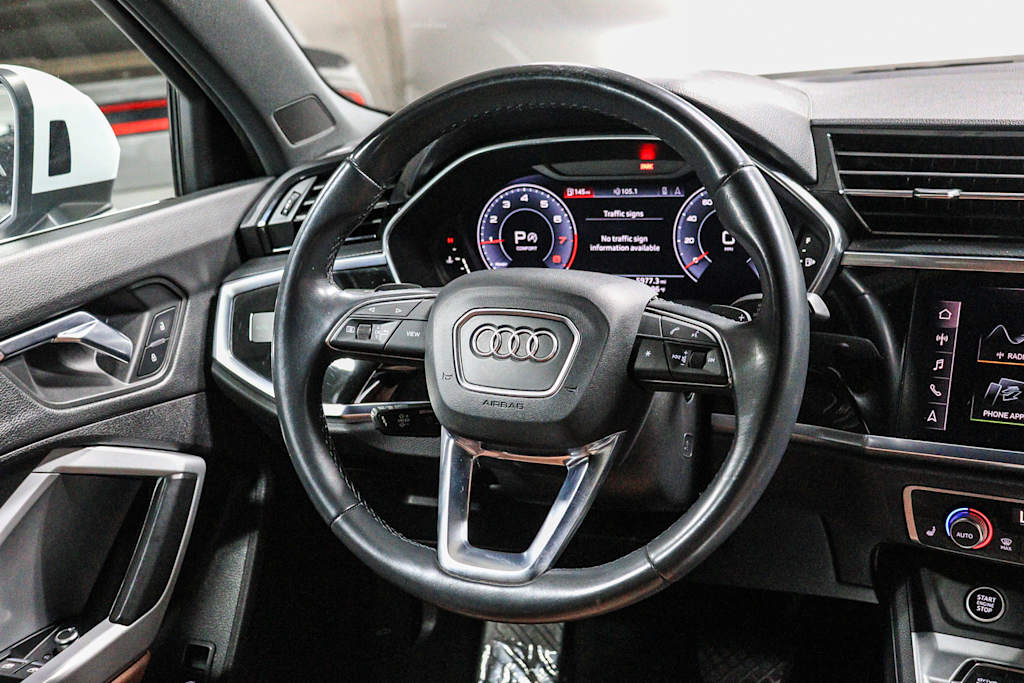 Thumbnail: 2021 Audi Q3 - 13