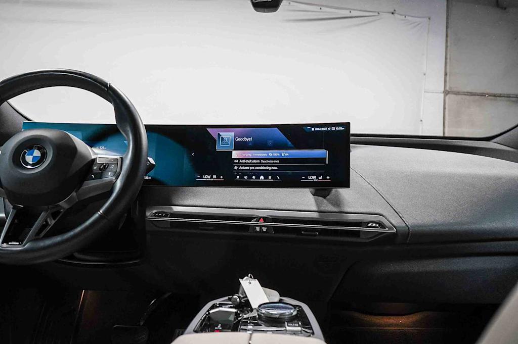 Thumbnail: 2025 BMW iX - 6