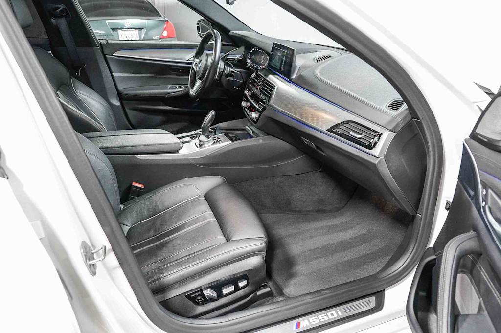Thumbnail: 2020 BMW 5 Series - 10