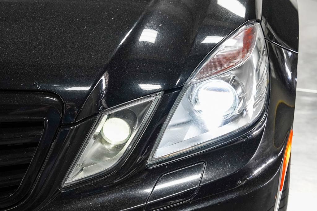 Thumbnail: 2011 Mercedes-Benz E-Class - 20