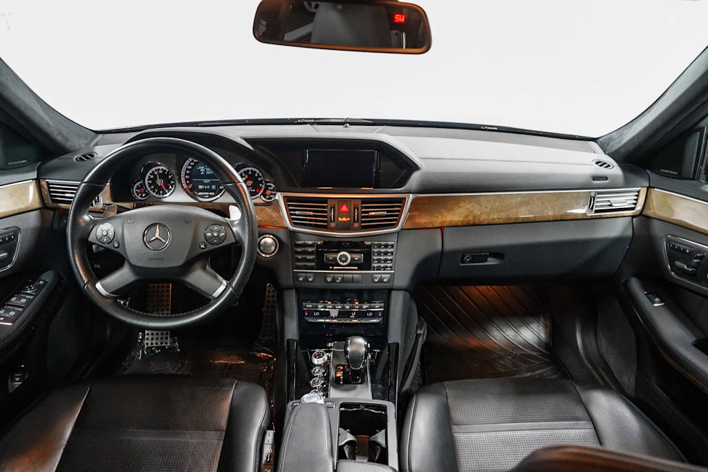 Thumbnail: 2011 Mercedes-Benz E-Class - 2