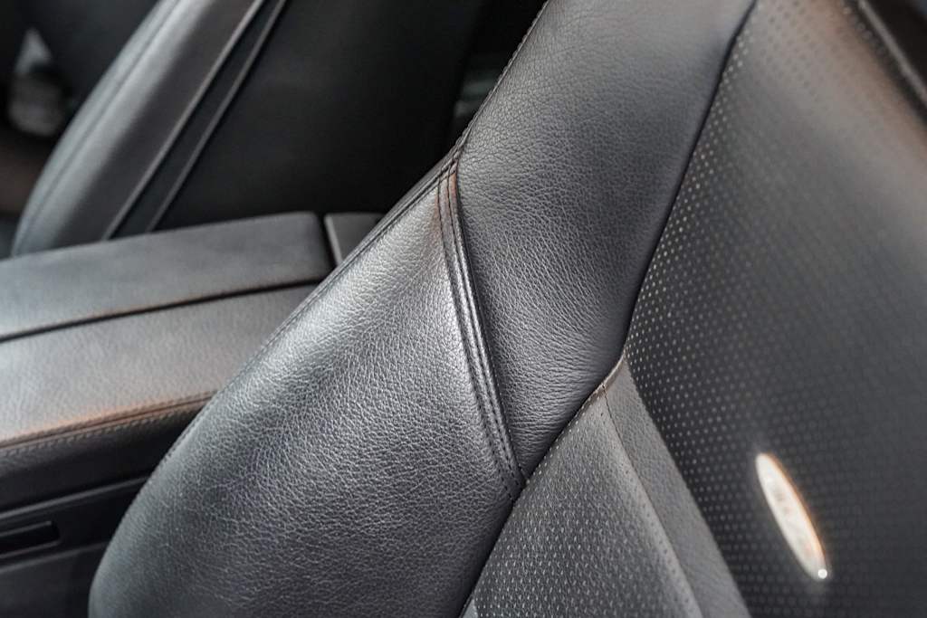 Thumbnail: 2011 Mercedes-Benz E-Class - 25