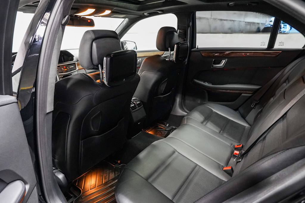 Thumbnail: 2011 Mercedes-Benz E-Class - 10