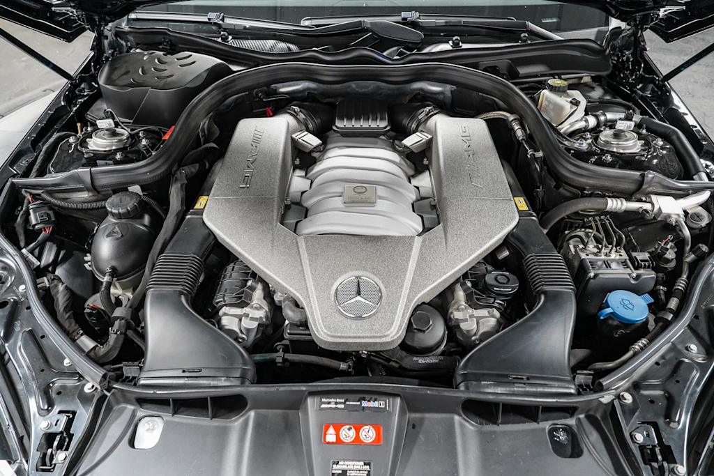 Thumbnail: 2011 Mercedes-Benz E-Class - 6