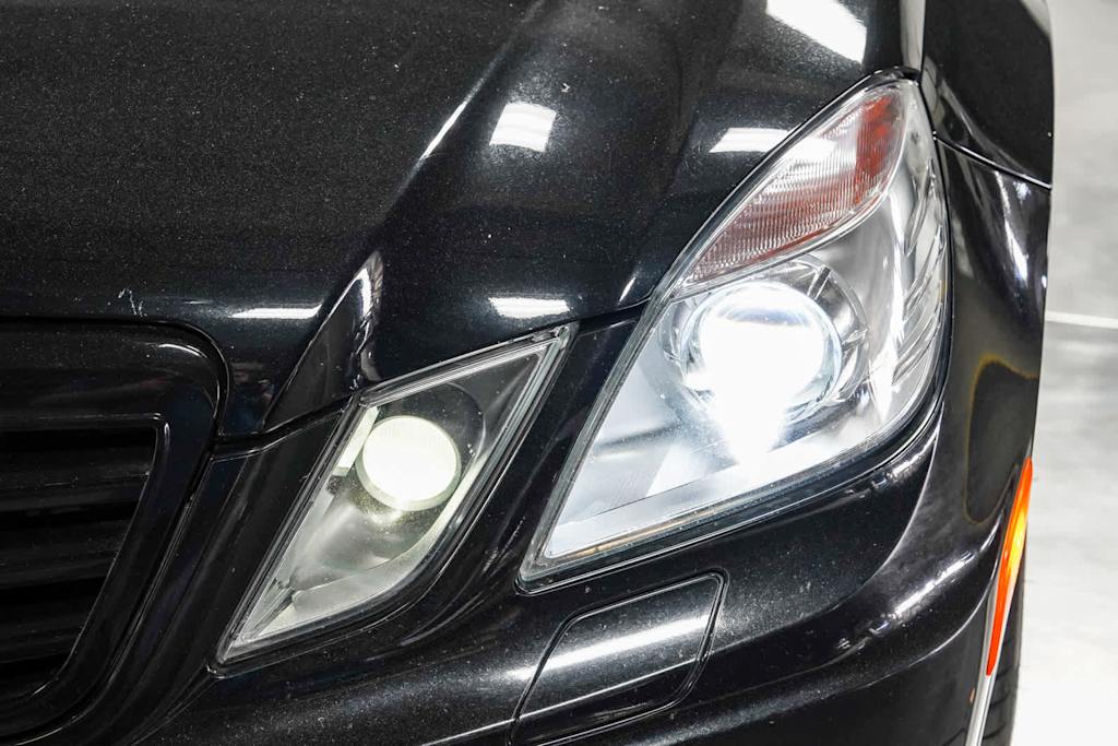 Thumbnail: 2011 Mercedes-Benz E-Class - 20