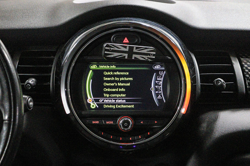 Thumbnail: 2017 MINI Cooper - 13