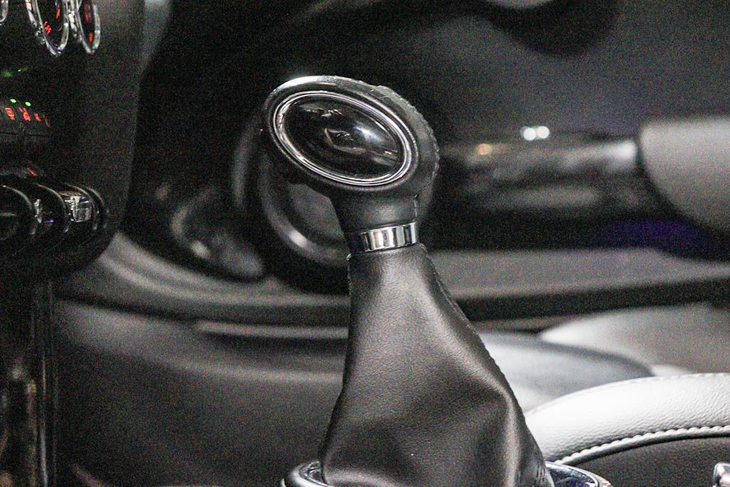 Thumbnail: 2017 MINI Cooper - 24