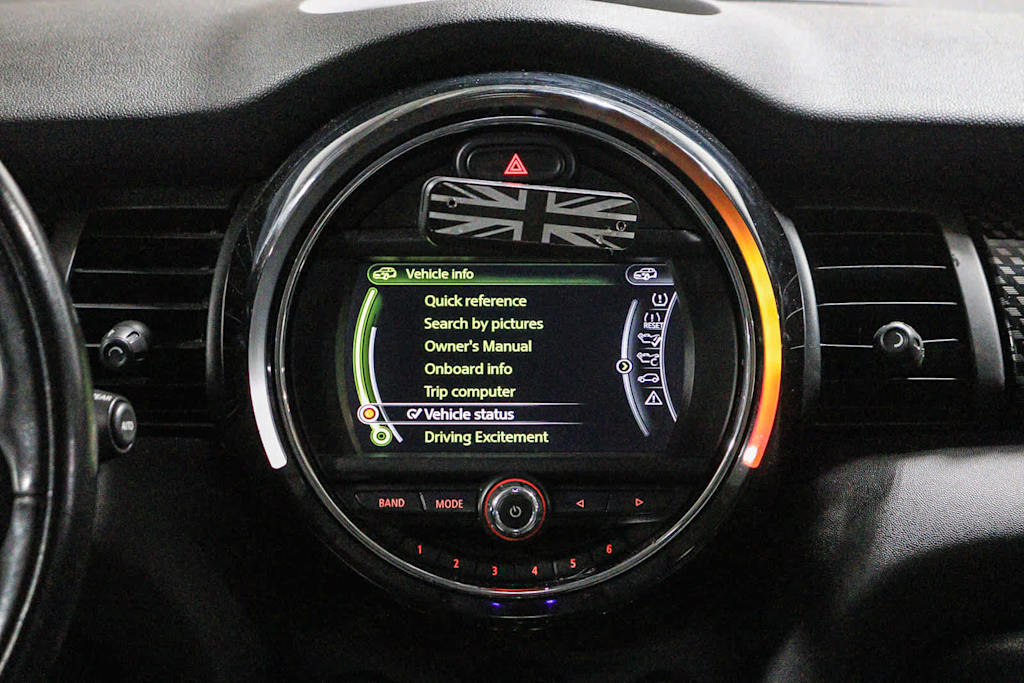 Thumbnail: 2017 MINI Cooper - 13