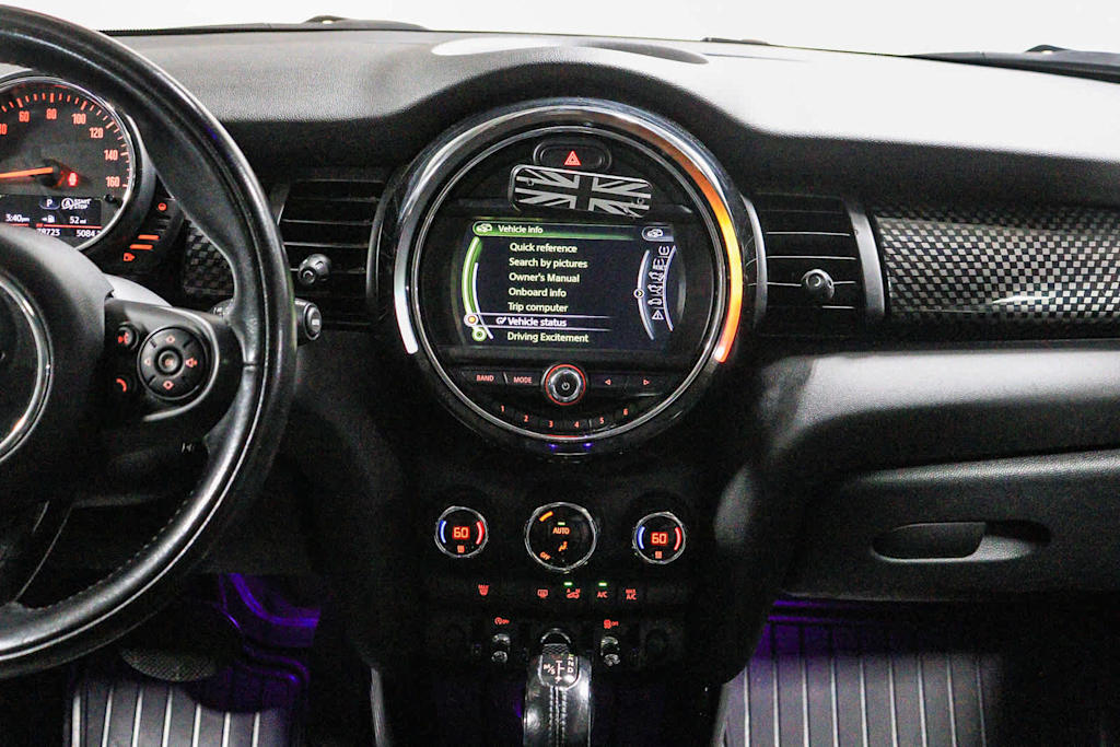 Thumbnail: 2017 MINI Cooper - 9