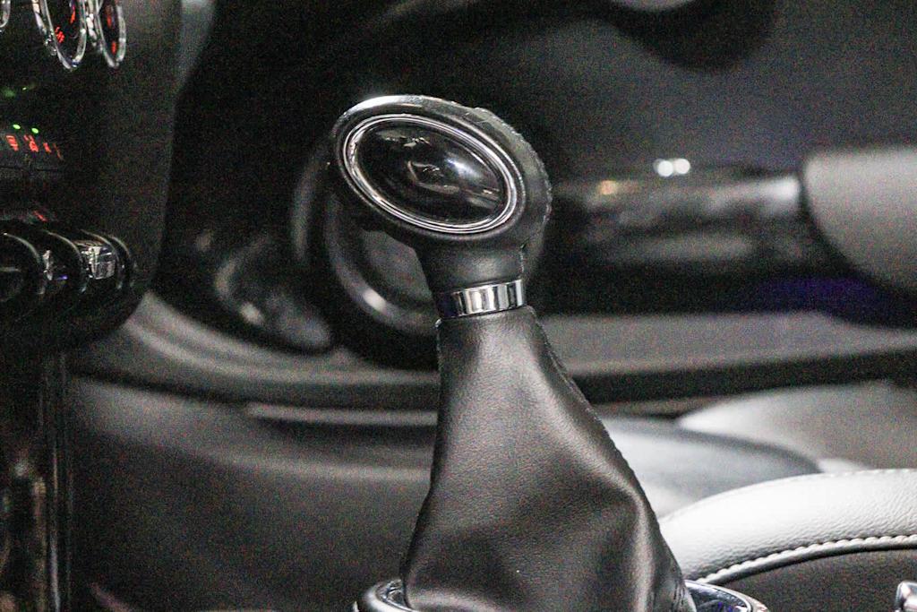 Thumbnail: 2017 MINI Cooper - 24