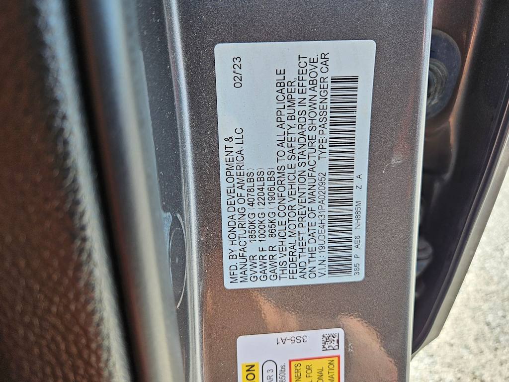 Thumbnail: 2023 Acura Integra - 16