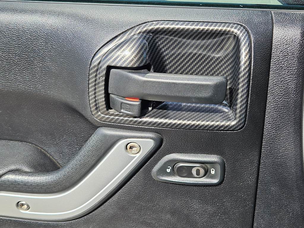 Thumbnail: 2013 Jeep Wrangler - 28