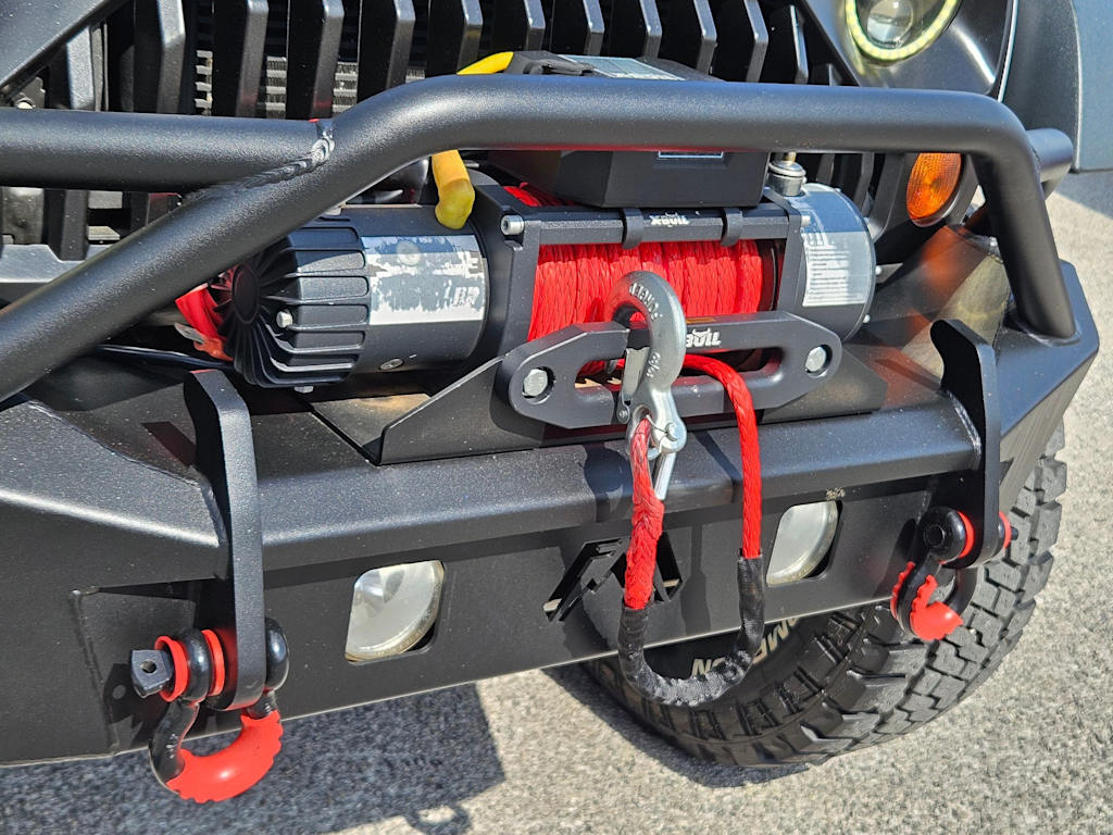 Thumbnail: 2013 Jeep Wrangler - 11
