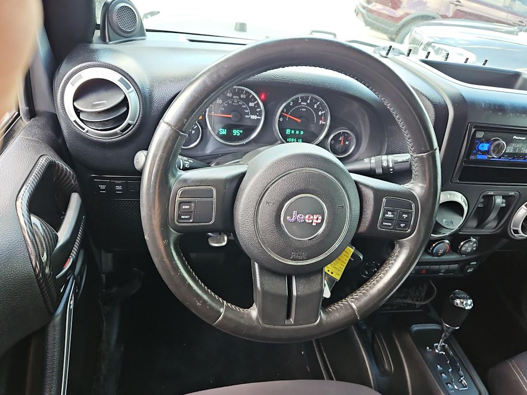 Thumbnail: 2013 Jeep Wrangler - 8