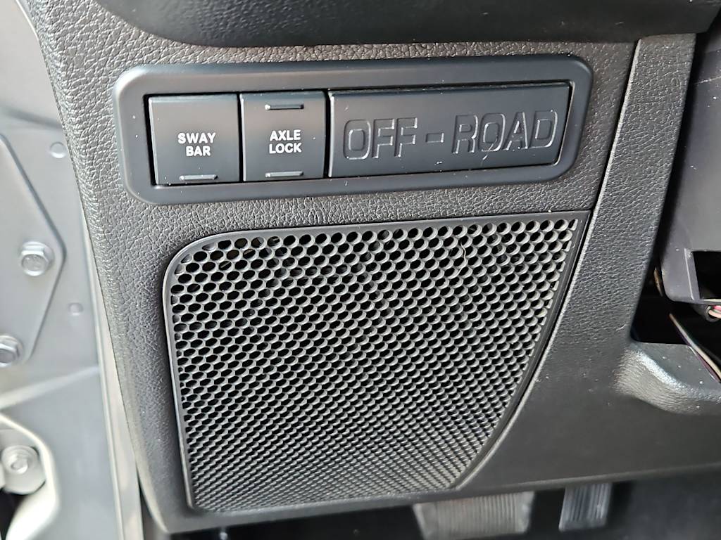 Thumbnail: 2013 Jeep Wrangler - 30