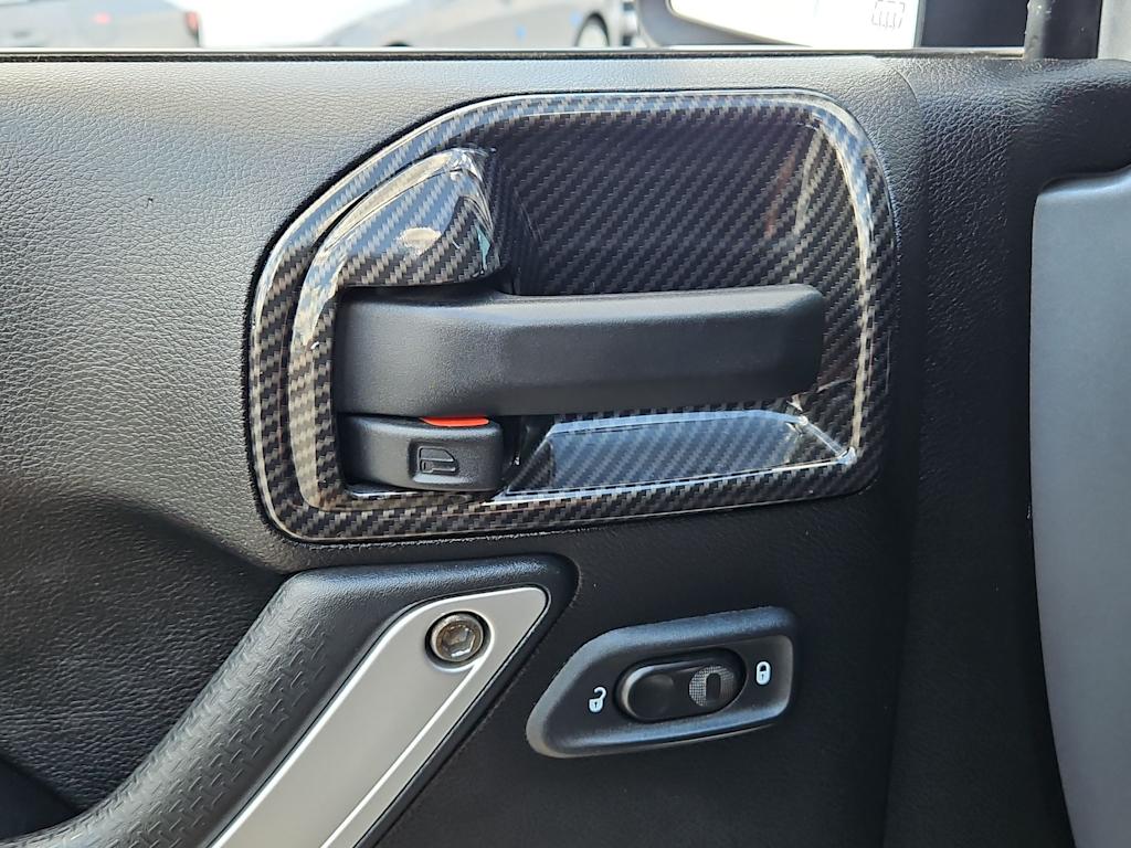 Thumbnail: 2013 Jeep Wrangler - 32