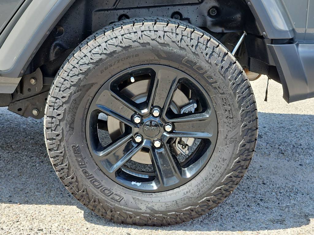 Thumbnail: 2020 Jeep Wrangler - 7
