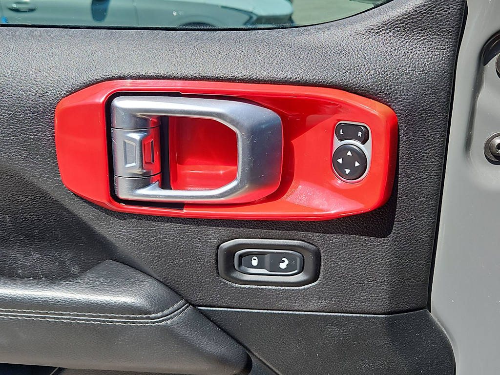 Thumbnail: 2020 Jeep Wrangler - 31