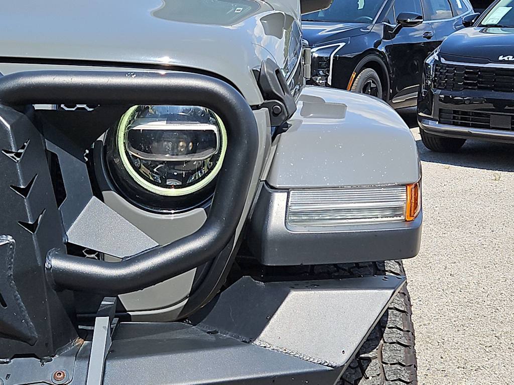 Thumbnail: 2020 Jeep Wrangler - 24