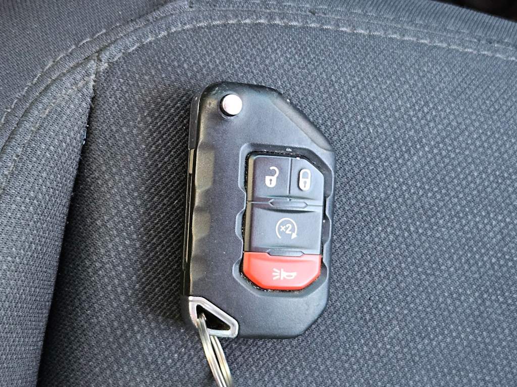 Thumbnail: 2020 Jeep Wrangler - 19