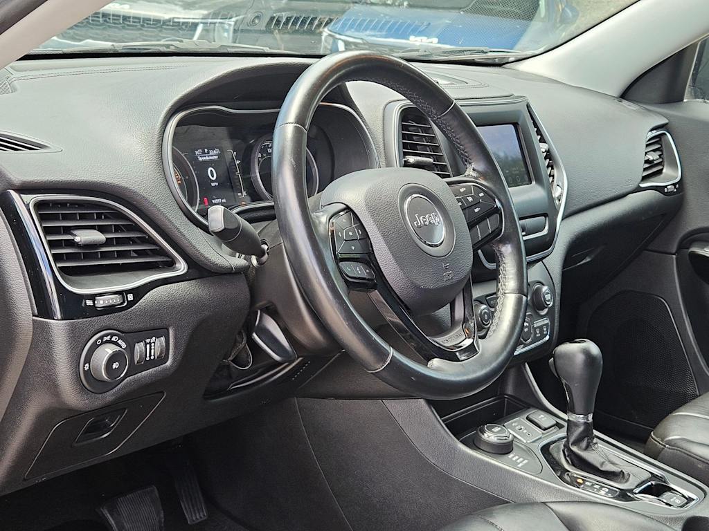 Thumbnail: 2019 Jeep Cherokee - 2