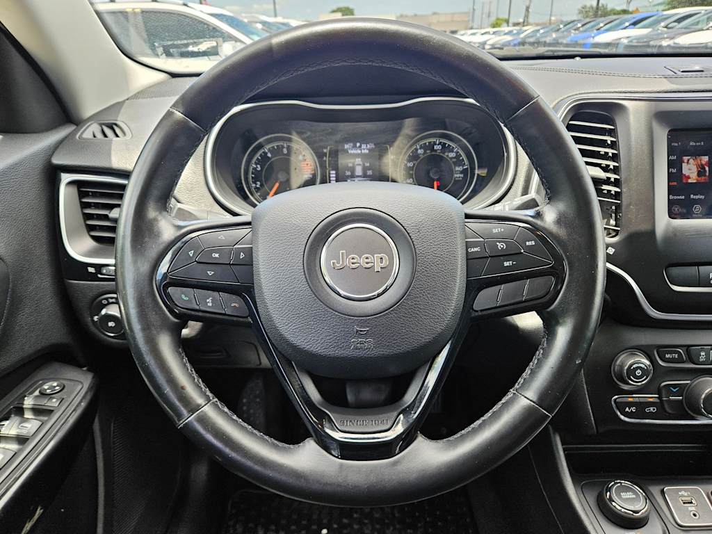 Thumbnail: 2019 Jeep Cherokee - 13