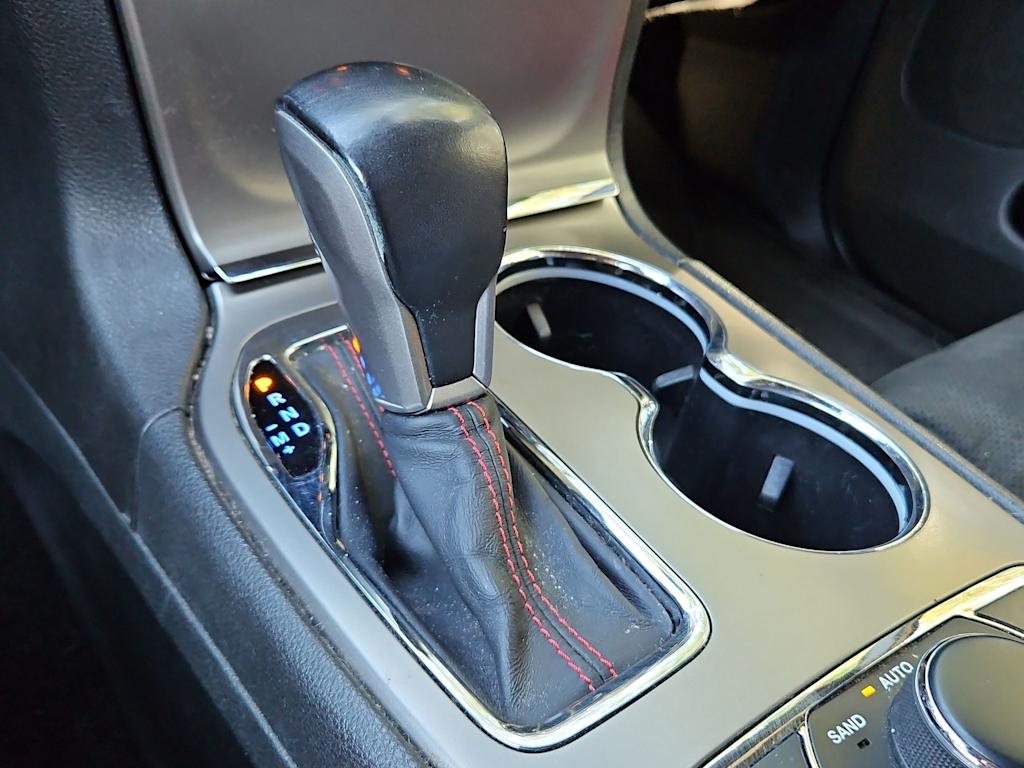 Thumbnail: 2019 Jeep Grand Cherokee - 12