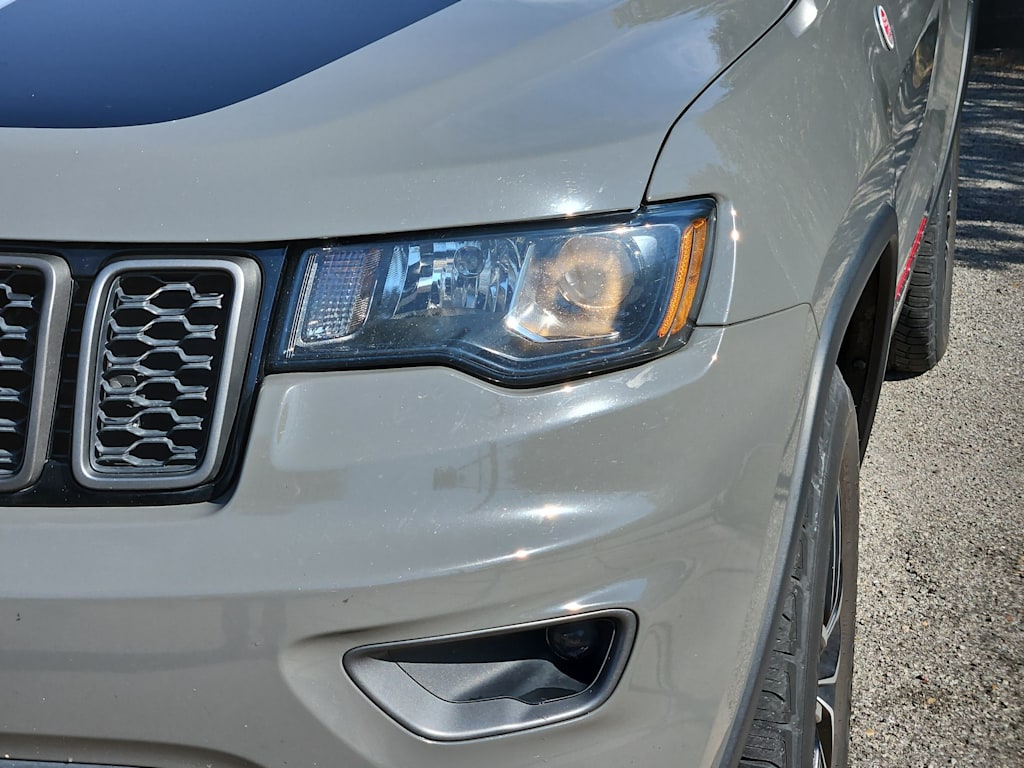 Thumbnail: 2019 Jeep Grand Cherokee - 19