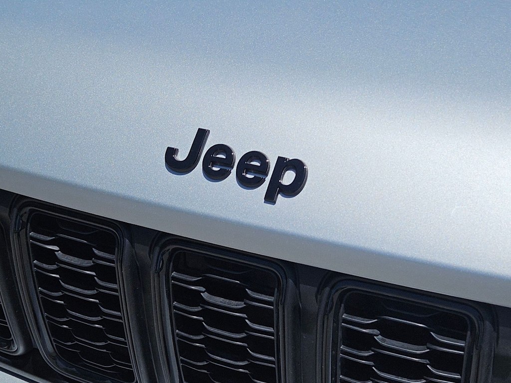 Thumbnail: 2025 Jeep Grand Cherokee L - 7