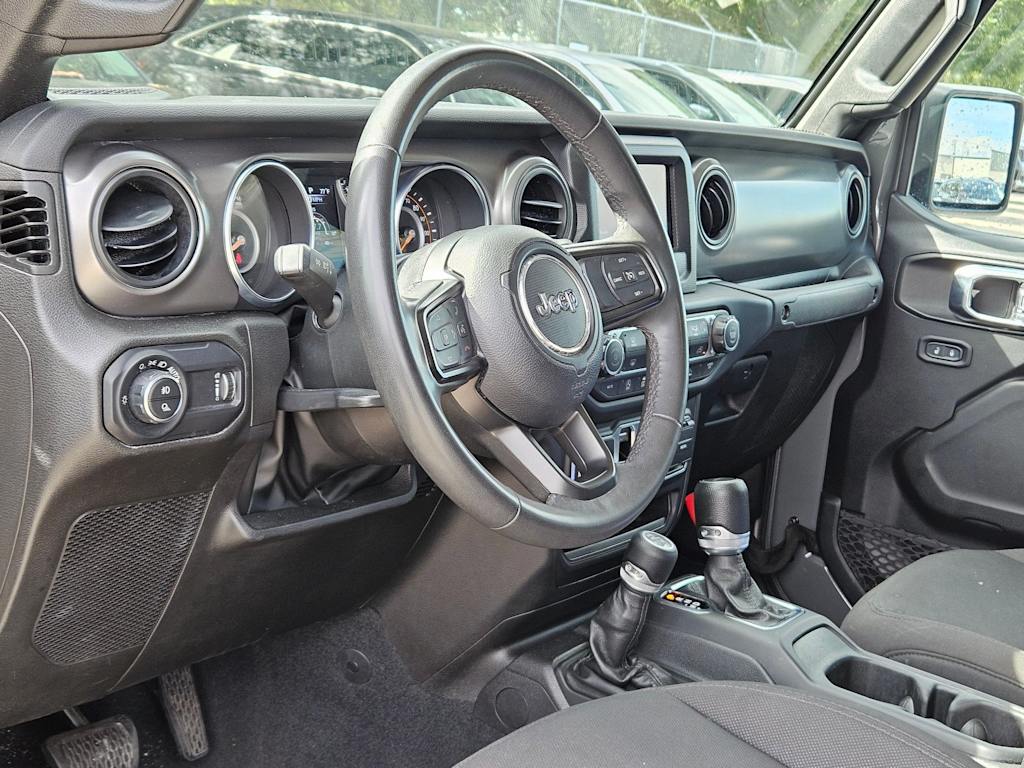 Thumbnail: 2023 Jeep Gladiator - 2