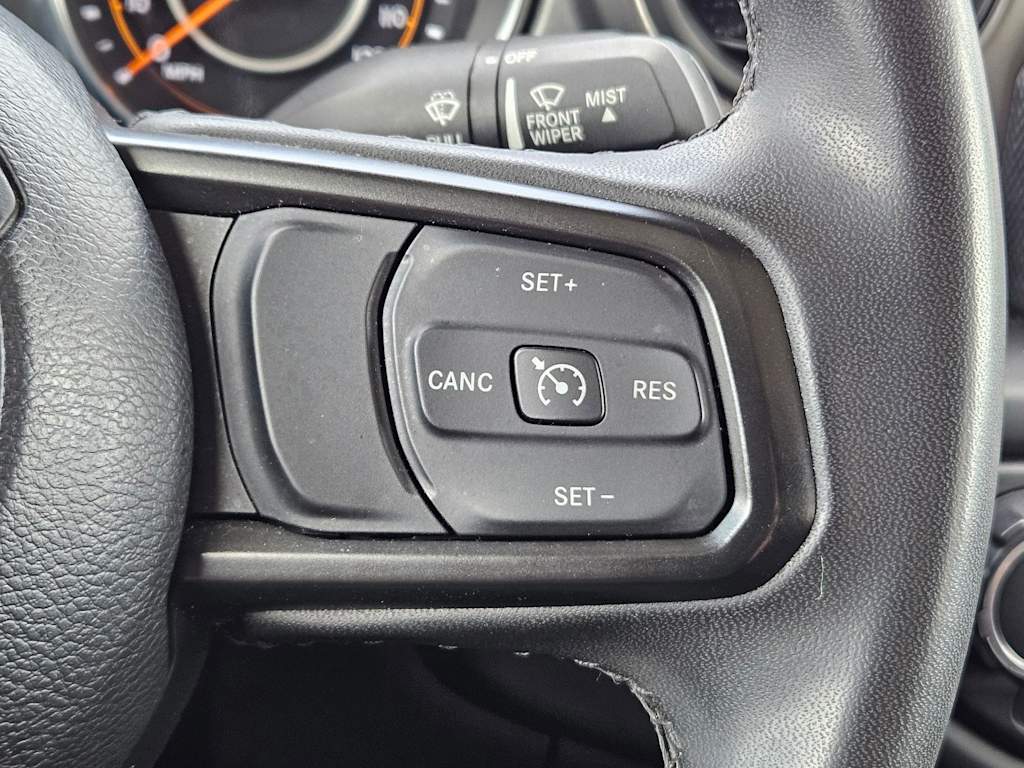 Thumbnail: 2023 Jeep Gladiator - 28