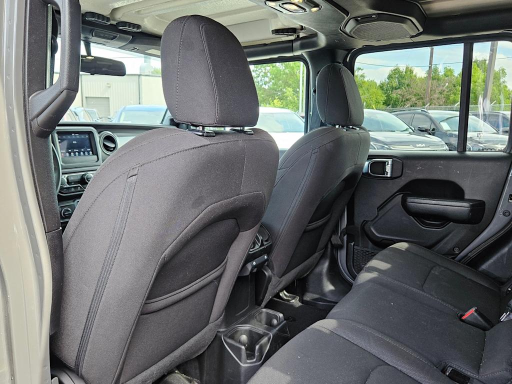 Thumbnail: 2023 Jeep Gladiator - 13