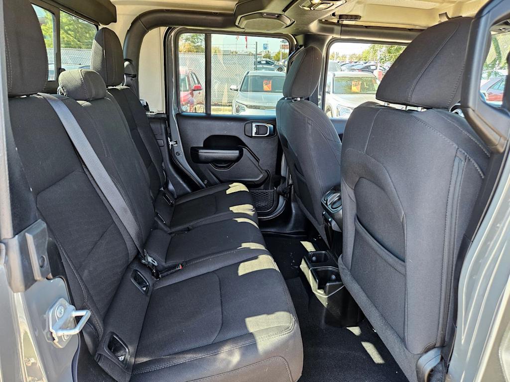 Thumbnail: 2023 Jeep Gladiator - 27