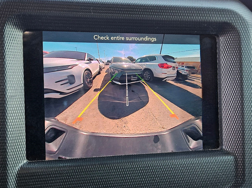 Thumbnail: 2023 Jeep Gladiator - 21