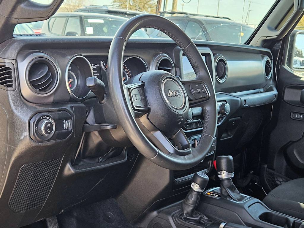 Thumbnail: 2023 Jeep Gladiator - 2