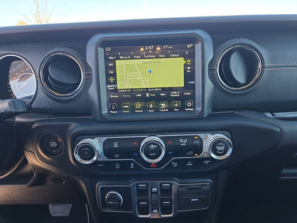 Thumbnail: 2023 Jeep Gladiator - 14
