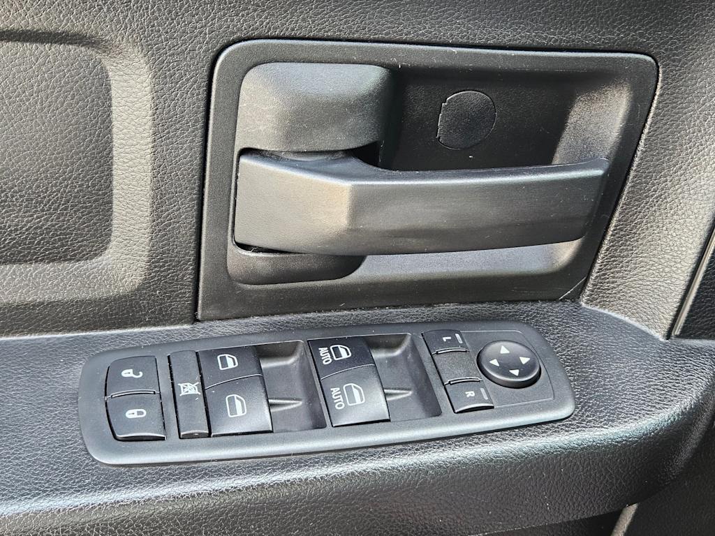 Thumbnail: 2019 RAM 1500 - 28