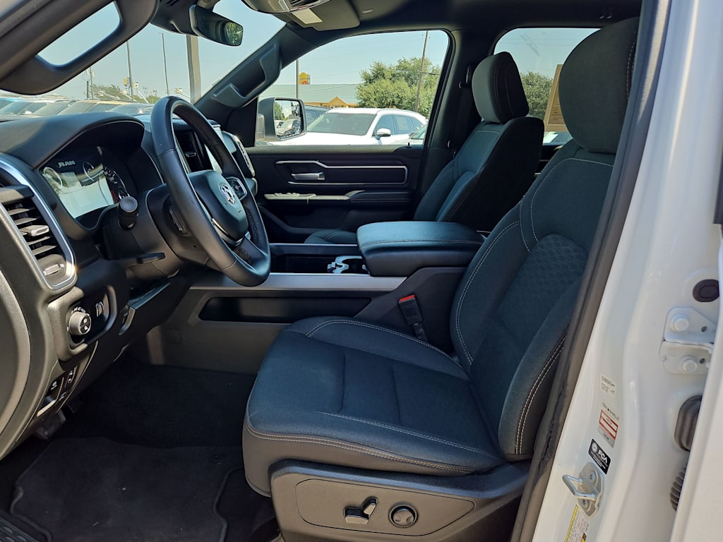 Thumbnail: 2025 RAM 1500 - 10