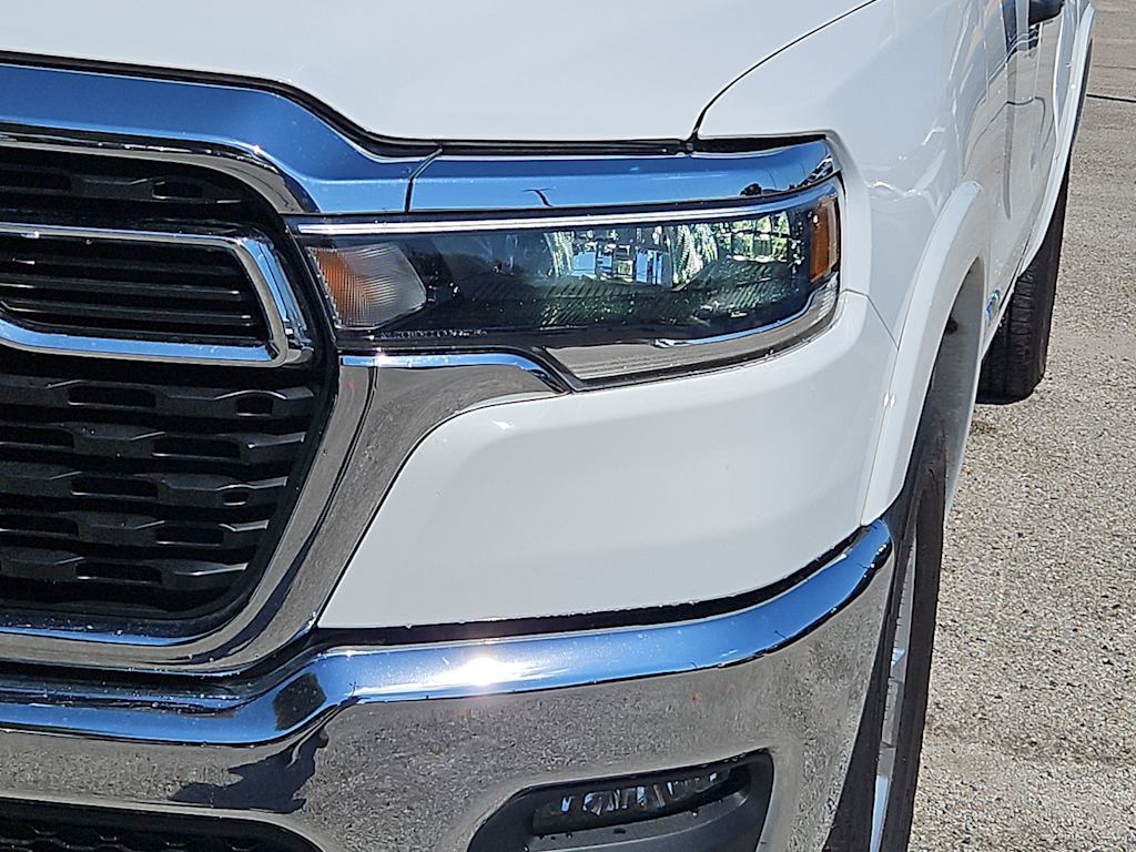 Thumbnail: 2025 RAM 1500 - 21