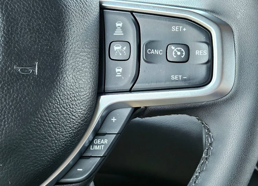 Thumbnail: 2025 RAM 1500 - 27