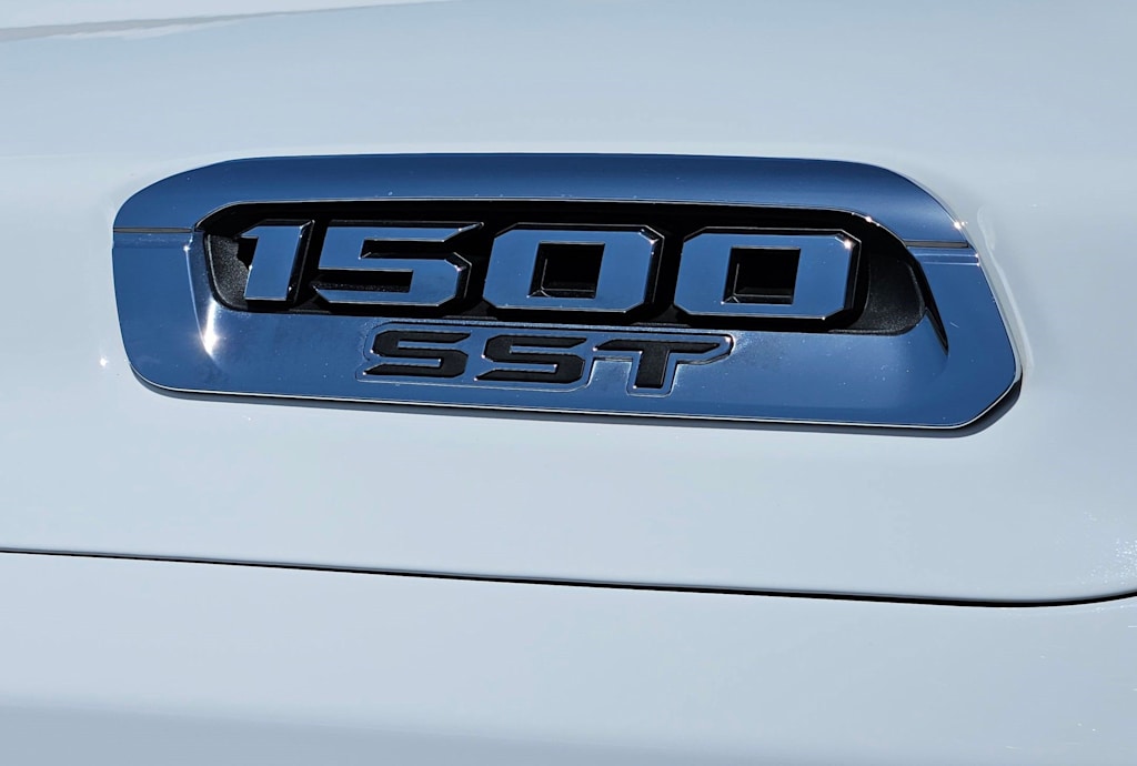 Thumbnail: 2025 RAM 1500 - 23
